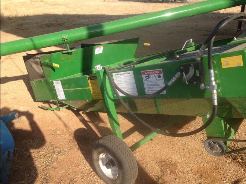 Kwik Kleen 772 7 Barrell Grain Cleaner For Sale Farm Tender